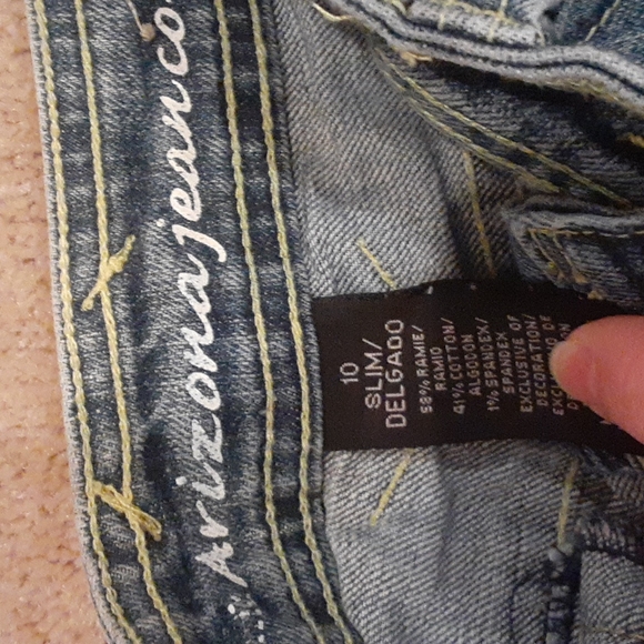 2/$12 or 5/$25 Girls shorts, size 10 SLIM - Picture 3 of 4